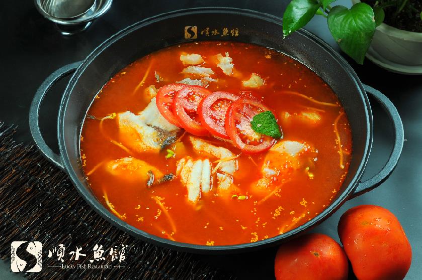 在縣城開魚火鍋店能賺錢嗎？順?biāo)~館前景怎么樣？